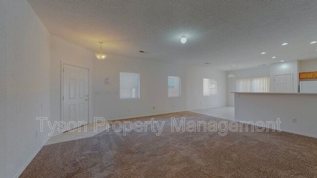 1105 Makian Pl NW in Albuquerque, NM - Building Photo - Building Photo