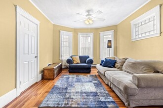 21 Washburn Ave in Cambridge, MA - Building Photo - Building Photo