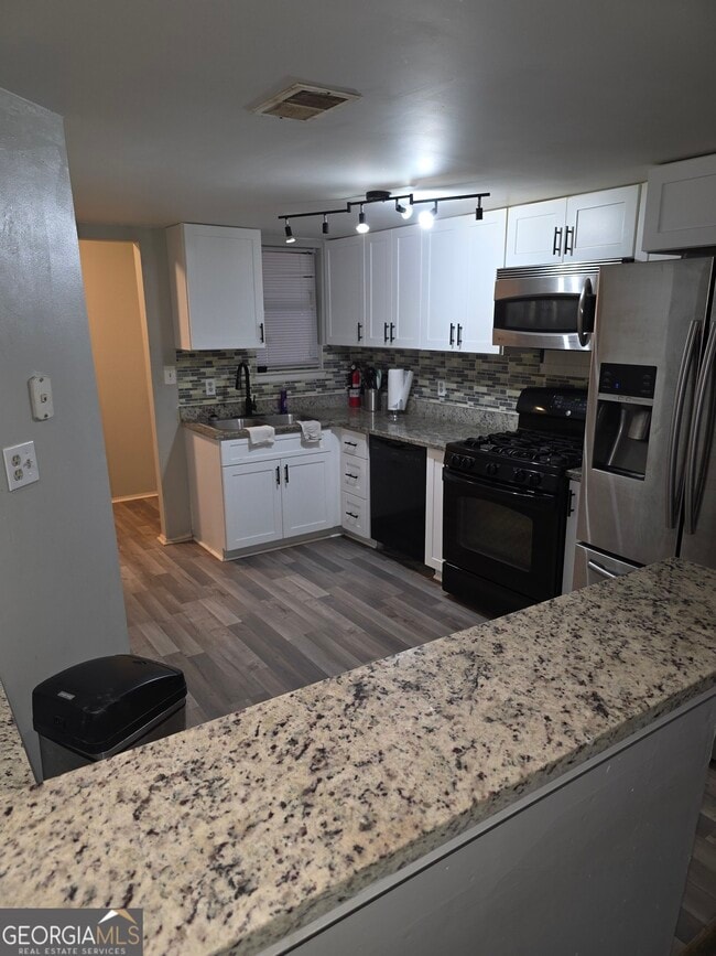 2168 Palmyra Dr in Marietta, GA - Building Photo - Building Photo