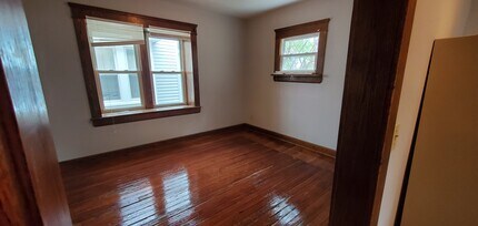 136 Hollinger Ave in Akron, OH - Building Photo - Building Photo