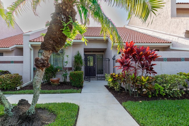 property at 3303 SE Sandpiper Ct