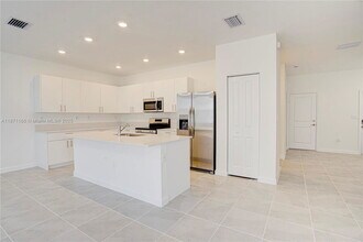 2671 SE 24th Dr in Homestead, FL - Building Photo - Building Photo