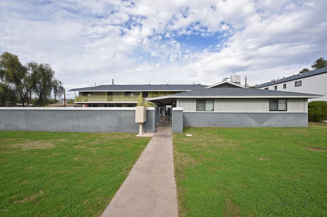 502 E Mariposa St in Phoenix, AZ - Building Photo - Building Photo