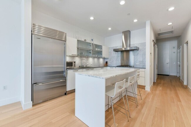 property at 360 Newbury St