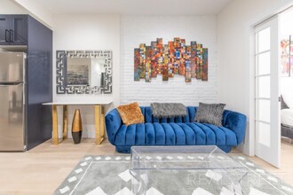 645 Knickerbocker Ave in Brooklyn, NY - Building Photo - Floor Plan