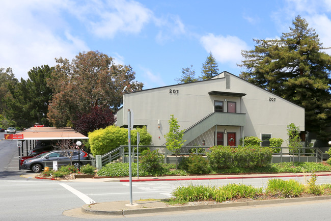 Peninsula Place in San Bruno, CA - Building Photo - Building Photo