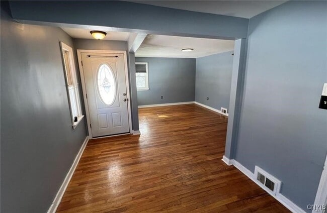 6 Curtis Ave in Baldwinsville, NY - Building Photo - Building Photo