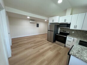 1665 Chris Ln in San Martin, CA - Building Photo - Building Photo