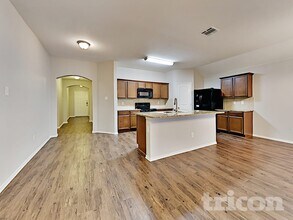 3025 Iris Dr in Lancaster, TX - Building Photo - Building Photo