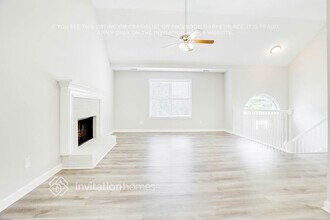 308 Pebblestone Dr in Loganville, GA - Building Photo - Building Photo