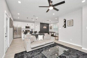7418 Mount St in Houston, TX - Building Photo - Building Photo