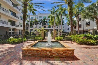 2401 NE 65th St in Fort Lauderdale, FL - Building Photo - Building Photo