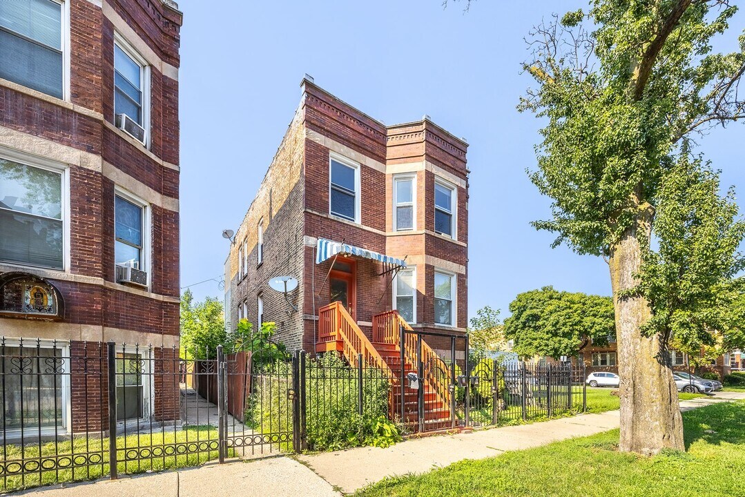 4104 W 24th Pl in Chicago, IL - Building Photo