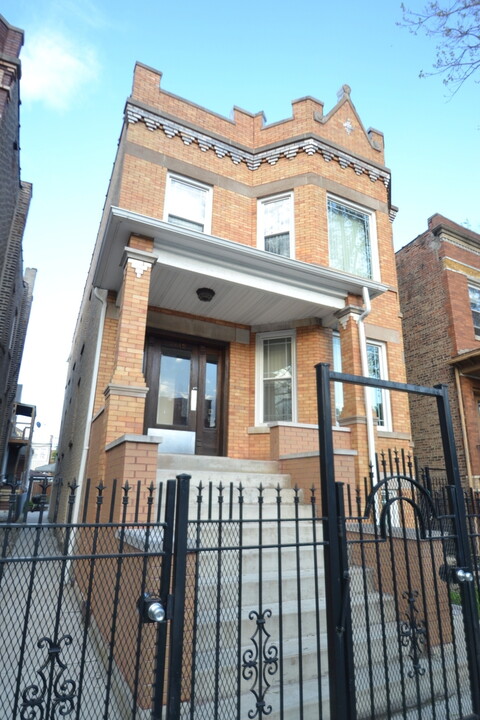 2449 N Avers Ave-Unit -3 in Chicago, IL - Building Photo