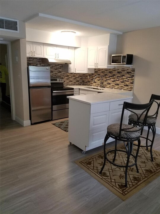 1020 NE 17th Way in Fort Lauderdale, FL - Building Photo