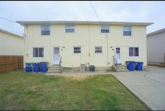 225 Sunshine Dr in Buffalo, NY - Building Photo - Building Photo