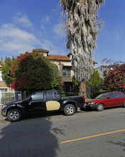 241 S Catalina St in Los Angeles, CA - Building Photo - Building Photo