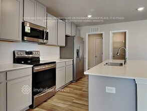 1143 Woodhouse Dr in Monroe, NC - Foto de edificio - Building Photo