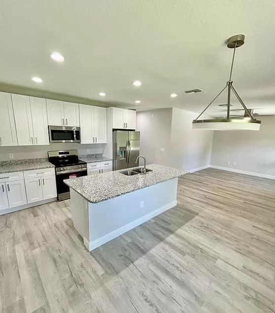 710 W Beresford Rd in DeLand, FL - Building Photo - Building Photo