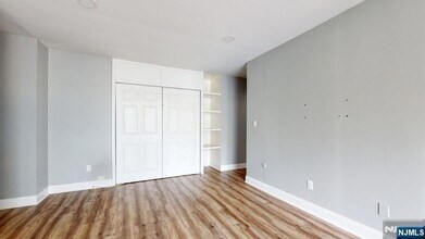 462 River Rd, Unit I in Nutley, NJ - Building Photo - Building Photo
