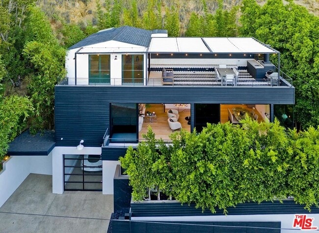 property at 2164 Sunset Plaza Dr