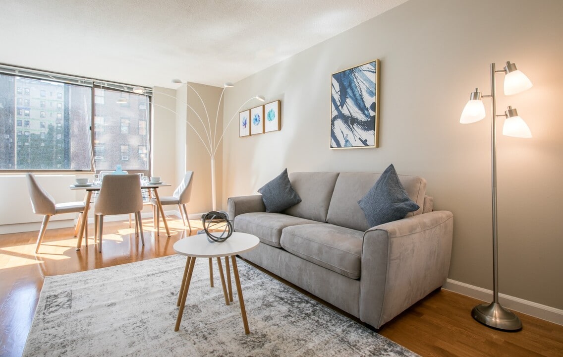 189 W 89th St in New York, NY - Building Photo