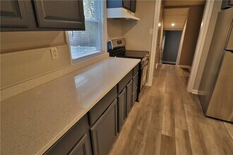 28 W Raspberry St-Unit -2 in Bethlehem, PA - Building Photo - Building Photo