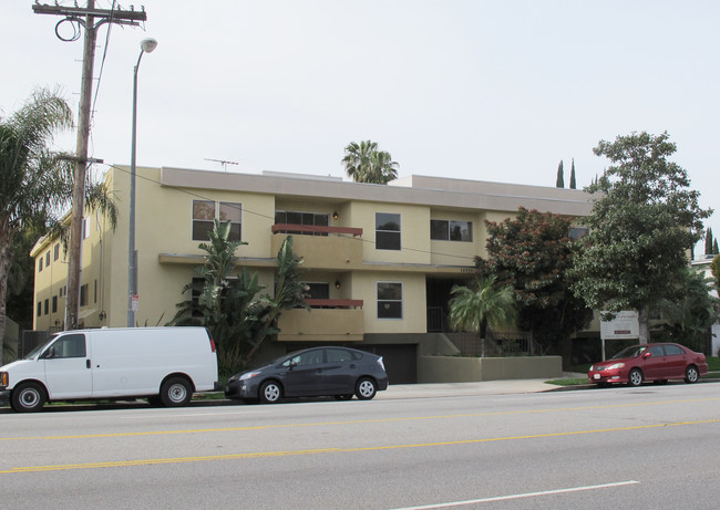 14950 Burbank Blvd in Sherman Oaks, CA - Building Photo - Building Photo