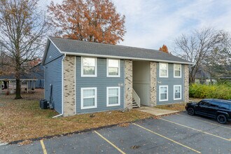 Chouteau Bay Apartments in Granite City, IL - Building Photo - Primary Photo