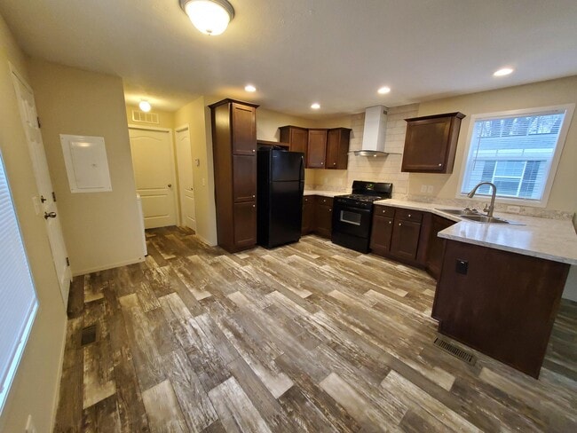 9 Hummingbird Dr in Orion Township, MI - Building Photo - Building Photo