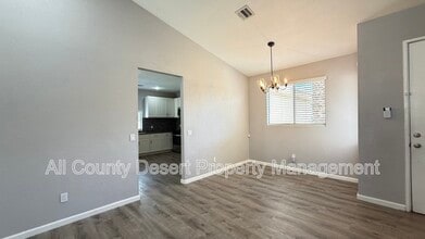 9591 Capiland Rd in Desert Hot Springs, CA - Foto de edificio - Building Photo