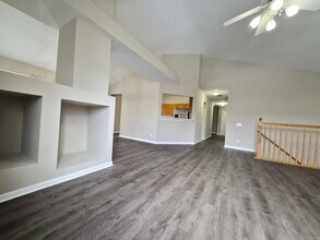 2850 Stonewater Dr in Naperville, IL - Building Photo - Building Photo