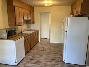 2402 Spruce Dr in Woodward, OK - Building Photo - Building Photo