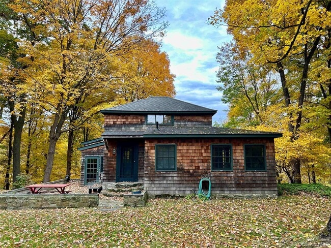 186 Taylor Rd in Cornwall, NY - Building Photo - Building Photo