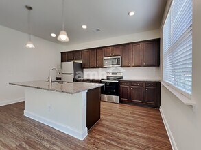 7043 Creeksong Dr in Douglasville, GA - Building Photo - Building Photo