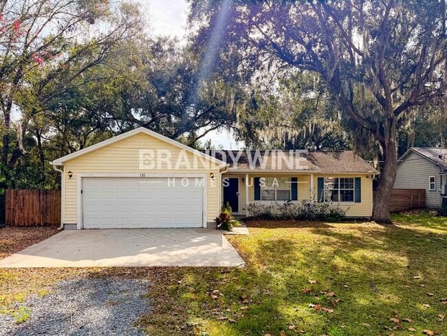 property at 132 E 8th St