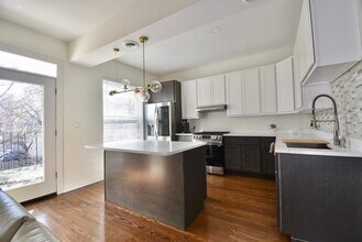 5638 N Winthrop Ave, Unit 1 in Chicago, IL - Foto de edificio - Building Photo