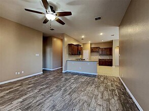 4613 Lance Leaf Dr in Fort Worth, TX - Building Photo - Building Photo