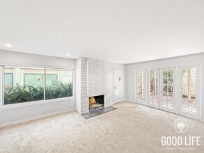 7864 Camino Aguila in San Diego, CA - Building Photo - Building Photo