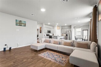 177 Spider Lily Dr in Kyle, TX - Building Photo - Building Photo