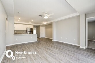 621 NW 37th Pl in Cape Coral, FL - Foto de edificio - Building Photo