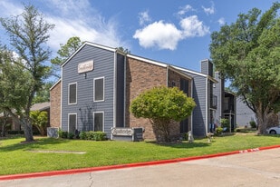 Southridge in Greenville, TX - Building Photo