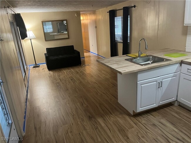 2035-2035 Seagrape Ct in Naples, FL - Building Photo - Building Photo