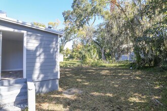505 N 9th St in Palatka, FL - Foto de edificio - Building Photo