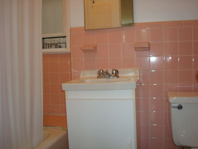 1123 Commonwealth Ave in Boston, MA - Foto de edificio - Building Photo