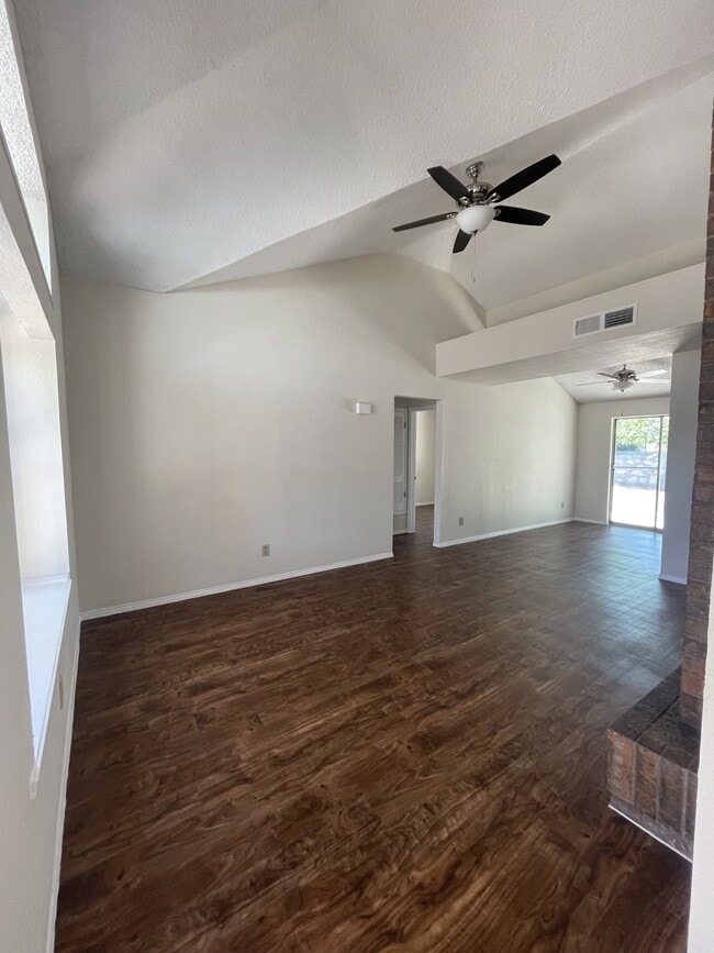 12040 Sal Rasura Ct in El Paso, TX - Building Photo - Building Photo