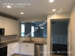 128 Point Comfort Ln in Cary, NC - Building Photo - Building Photo