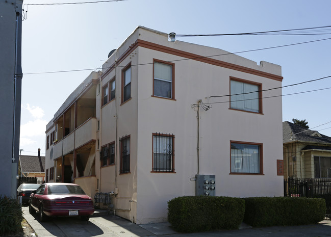 3942-3950 Ruby St in Oakland, CA - Building Photo - Building Photo