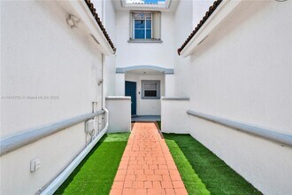 4855 NW 116th Ave in Doral, FL - Building Photo - Building Photo
