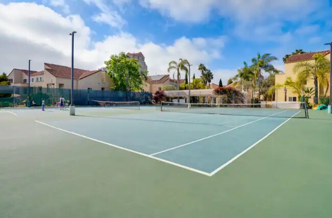 3987 Nobel Dr, Unit 337 in San Diego, CA - Building Photo - Building Photo